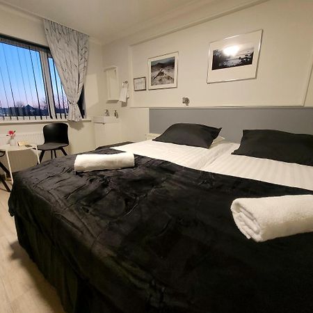 B&B Guesthouse - Bed And Breakfast Keflavik Centre Extérieur photo