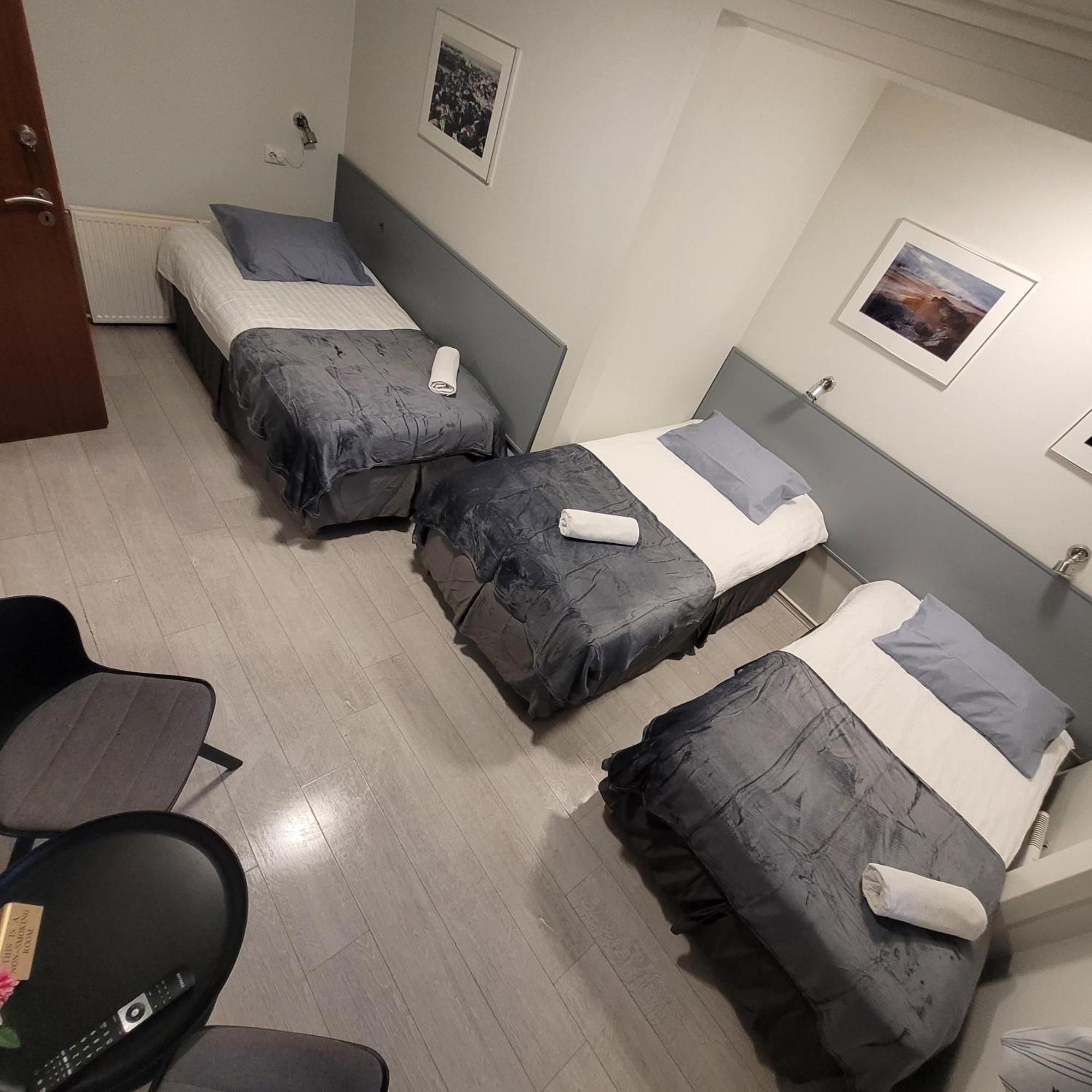 B&B Guesthouse - Bed And Breakfast Keflavik Centre Extérieur photo